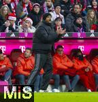 29.11.2025, Fussball Bundesliga 2025/2026, 12.Spieltag, FC Bayern M�nchen - FC St. Pauli, in der Allianz-Arena M�nchen, Trainer Vincent Kompany (FC Bayern M�nchen) feuert seine Spieler an.