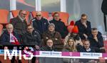 29.11.2025, Fussball Bundesliga 2025/2026, 12.Spieltag, FC Bayern M�nchen - FC St. Pauli, in der Allianz-Arena M�nchen, Ehrentrib�ne, Ex-Vorstandsvorsitzender Karl-Heinz Rummenigge (FC Bayern M�nchen), Ehren-Pr�sident Uli Hoene� (FC Bayern M�nchen, Hoeness), Sportvorstand Max Eberl (Bayern M�nchen), Vorstandsvorsitzender Jan-Christian Dreesen (FC Bayern M�nchen), Pr�sident Herbert Hainer (FC Bayern). 
