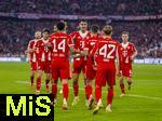 29.11.2025, Fussball Bundesliga 2025/2026, 12.Spieltag, FC Bayern M�nchen - FC St. Pauli, in der Allianz-Arena M�nchen, Torjubel Min-jae Kim (Bayern M�nchen, Minjae Kim), Luis Diaz (FC Bayern M�nchen), Jonathan Tah (FC Bayern M�nchen), Aleksandar Pavlovic (Bayern M�nchen) , Lennart Karl (FC Bayern M�nchen), Joshua Kimmich (FC Bayern M�nchen) 
