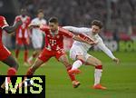 06.12.2025, Fussball Bundesliga 2025/2026, 13.Spieltag, VfB Stuttgart - FC Bayern Mnchen, in der MHP-Arena Stuttgart, v.li: Raphael Guerreiro (FC Bayern Mnchen) gegen Angelo Stiller (Stuttgart) 

