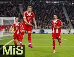 06.12.2025, Fussball Bundesliga 2025/2026, 13.Spieltag, VfB Stuttgart - FC Bayern Mnchen, in der MHP-Arena Stuttgart, Harry Kane (FC Bayern Mnchen) Torjubel mit Joshua Kimmich (FC Bayern Mnchen), Luis Diaz (FC Bayern Mnchen) 