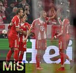 09.12.2025,  Fussball UEFA Championsleague 2025/2026: Vorrunde 6.Spieltag, FC Bayern Mnchen - Sporting Lissabon, in der Allianz-Arena Mnchen. Torjubel nach dem 2:1 von v.l.  Harry Kane (FC Bayern Mnchen) und Lennart Karl (FC Bayern Mnchen) , Konrad Laimer (FC Bayern Mnchen) und Michael Olise (FC Bayern Mnchen) 
  

