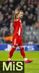 09.12.2025,  Fussball UEFA Championsleague 2025/2026: Vorrunde 6.Spieltag, FC Bayern Mnchen - Sporting Lissabon, in der Allianz-Arena Mnchen. Harry Kane (FC Bayern Mnchen) winkt den Fans.