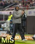21.12.2025, Fussball Bundesliga 2025/2026, 15.Spieltag, 1.FC Heidenheim - FC Bayern M�nchen, in der Voith-Arena Heidenheim. Trainer Vincent Kompany (FC Bayern M�nchen) gut gelaunt nach einem Tor der Bayern.