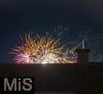 01.01..2026, Bad W�rishofen, Unterallg�u. Silvesterfeuerwerk �ber den D�chern der Stadt.