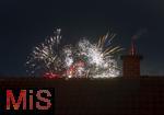01.01..2026, Bad W�rishofen, Unterallg�u. Silvesterfeuerwerk �ber den D�chern der Stadt.