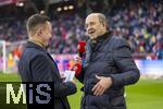 06.01.2026, Fussball 1. Bundesliga 2025/2026, Testspiel: RB Salzburg - FC Bayern M�nchen, in der Red Bull Arena Salzburg (�sterreich), re: TV-Moderator Fritz von Thurn und Taxis am Mikrofon von FC Bayern TV.