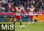 06.01.2026, Fussball 1. Bundesliga 2025/2026, Testspiel: RB Salzburg - FC Bayern M�nchen, in der Red Bull Arena Salzburg (�sterreich), Jannik Schuster (Salzburg) am Ball 