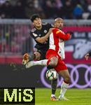06.01.2026, Fussball 1. Bundesliga 2025/2026, Testspiel: RB Salzburg - FC Bayern M�nchen, in der Red Bull Arena Salzburg (�sterreich), v.li: Min-jae Kim (Bayern M�nchen, Minjae Kim) gegen Karim Onisiwo (Salzburg) 