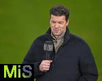 11.01.2026, Fussball Bundesliga 2025/2026, 16.Spieltag, FC Bayern M�nchen - VfL Wolfsburg, in der Allianz-Arena M�nchen,  TV Experte Michael Ballack am Mikrofon.



