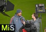 11.01.2026, Fussball Bundesliga 2025/2026, 16.Spieltag, FC Bayern M�nchen - VfL Wolfsburg, in der Allianz-Arena M�nchen,  Trainer Vincent Kompany (FC Bayern M�nchen) im Interview


