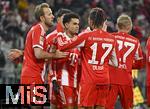 11.01.2026, Fussball Bundesliga 2025/2026, 16.Spieltag, FC Bayern M�nchen - VfL Wolfsburg, in der Allianz-Arena M�nchen,  Torjubel v.l. Harry Kane (FC Bayern M�nchen), Luis Diaz (FC Bayern M�nchen), Michael Olise (FC Bayern M�nchen) und Konrad Laimer (FC Bayern M�nchen) 



