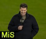 11.01.2026, Fussball Bundesliga 2025/2026, 16.Spieltag, FC Bayern M�nchen - VfL Wolfsburg, in der Allianz-Arena M�nchen, Michael Ballack beim DAZN-Interview.