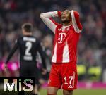 11.01.2026, Fussball Bundesliga 2025/2026, 16.Spieltag, FC Bayern M�nchen - VfL Wolfsburg, in der Allianz-Arena M�nchen, Michael Olise (FC Bayern M�nchen) unzufrieden