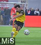 18.01.2026, Fussball, der FC Bayern M�nchen Legends-CUP, im SAP-Garden M�nchen. Mats Hummels (Dortmund) Schusshaltung 