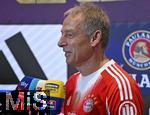18.01.2026, Fussball, der FC Bayern M�nchen Legends-CUP, im SAP-Garden M�nchen. J�rgen Klinsmann (Bayern M�nchen) 