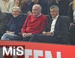 18.01.2026, Fussball, der FC Bayern M�nchen Legends-CUP, im SAP-Garden M�nchen. v.l. Susi Ehefrau von Uli Hoene� und Ehren-Pr�sident Uli Hoene� (FC Bayern M�nchen, Hoeness) und Pr�sident Herbert Hainer (FC Bayern) 