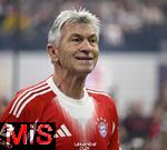 18.01.2026, Fussball, der FC Bayern M�nchen Legends-CUP, im SAP-Garden M�nchen. Klaus Augenthaler (Bayern M�nchen) lacht.