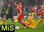 21.01.2026,  Fussball UEFA Championsleague 2025/2026: Vorrunde 7.Spieltag, FC Bayern M�nchen - Union Saint-Gilloise, in der Allianz-Arena M�nchen. Harry Kane (FC Bayern M�nchen) kommt zu Fall. Es gibt Elfmeter
  

