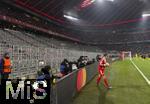 21.01.2026,  Fussball UEFA Championsleague 2025/2026: Vorrunde 7.Spieltag, FC Bayern M�nchen - Union Saint-Gilloise, in der Allianz-Arena M�nchen. Fotografen vor der leeren S�dkurve,
  

