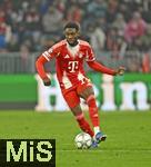 21.01.2026,  Fussball UEFA Championsleague 2025/2026: Vorrunde 7.Spieltag, FC Bayern M�nchen - Union Saint-Gilloise, in der Allianz-Arena M�nchen. Alphonso Davies (FC Bayern M�nchen) am Ball.
  

