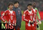 24.01.2026, Fussball Bundesliga 2025/2026, 19.Spieltag, FC Bayern M�nchen - FC Augsburg, in der Allianz-Arena M�nchen,  v.l. Tom Bischof (Bayern M�nchen), Min-jae Kim (Bayern M�nchen, Minjae Kim), Luis Diaz (FC Bayern M�nchen), und Nicolas Jackson (FC Bayern M�nchen)  sind  traurig


