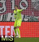 31.01.2026, Fussball 1. Bundesliga 2025/2026, 20.Spieltag, FC Augsburg - FC St. Pauli, in der WWK-Arena Augsburg. Torwart Finn Dahmen (FC Augsburg) gestikuliert.
 

