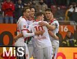 31.01.2026, Fussball 1. Bundesliga 2025/2026, 20.Spieltag, FC Augsburg - FC St. Pauli, in der WWK-Arena Augsburg. Torjubel nach dem 1:1 von Michael Gregoritsch (Augsburg) 
 


