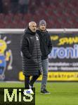 31.01.2026, Fussball 1. Bundesliga 2025/2026, 20.Spieltag, FC Augsburg - FC St. Pauli, in der WWK-Arena Augsburg. Trainer Alexander Blessin (re, FC St. Pauli) nach dem Spiel auf dem Platz frustriert 