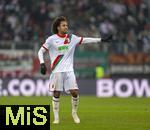 31.01.2026, Fussball 1. Bundesliga 2025/2026, 20.Spieltag, FC Augsburg - FC St. Pauli, in der WWK-Arena Augsburg. Han-Noah Massengo (FC Augsburg) gibt Anweisungen.