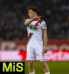 31.01.2026, Fussball 1. Bundesliga 2025/2026, 20.Spieltag, FC Augsburg - FC St. Pauli, in der WWK-Arena Augsburg. Yannik Keitel (FC Augsburg) frustriert.