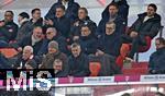 08.02.2026, Fussball Bundesliga 2025/2026, 21.Spieltag, FC Bayern M�nchen - TSG 1899 Hoffenheim, in der Allianz-Arena M�nchen,   Trainer Julian Nagelsmann (Deutschland) �ber Ehren-Pr�sident Uli Hoene� (FC Bayern M�nchen, Hoeness), Ex-Vorstandsvorsitzender Karl-Heinz Rummenigge (FC Bayern M�nchen) , Sportvorstand Max Eberl (Bayern M�nchen) , Vorstandsvorsitzender Jan-Christian Dreesen (FC Bayern M�nchen) und darunter Pr�sident Herbert Hainer (FC Bayern)   


