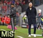 08.02.2026, Fussball Bundesliga 2025/2026, 21.Spieltag, FC Bayern M�nchen - TSG 1899 Hoffenheim, in der Allianz-Arena M�nchen,   Trainer Christian Ilzer (Hoffenheim) nachdenklich.


