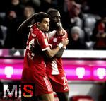 08.02.2026, Fussball Bundesliga 2025/2026, 21.Spieltag, FC Bayern M�nchen - TSG 1899 Hoffenheim, in der Allianz-Arena M�nchen, v.li: Luis Diaz (FC Bayern M�nchen), Dayot Upamecano (FC Bayern M�nchen) Torjubel 