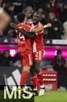 08.02.2026, Fussball Bundesliga 2025/2026, 21.Spieltag, FC Bayern M�nchen - TSG 1899 Hoffenheim, in der Allianz-Arena M�nchen, v.li: Luis Diaz (FC Bayern M�nchen), Dayot Upamecano (FC Bayern M�nchen) Torjubel 