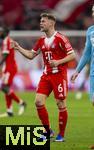 08.02.2026, Fussball Bundesliga 2025/2026, 21.Spieltag, FC Bayern M�nchen - TSG 1899 Hoffenheim, in der Allianz-Arena M�nchen, Joshua Kimmich (FC Bayern M�nchen) gibt Anweisungen