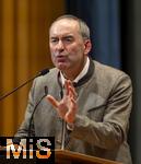 09.02.2026, Bad Wörishofen im Unterallgäu, Parteiveranstaltung zur Kommunalwahl 2026, Freie Wähler laden ein in den Kursaal. Zu Gast ist Hubert Aiwanger (Stellvertretender bayerischer Ministerpräsident, Staatsminister für Wirtschaft, Landesentwicklung und Energie, Bundes- und bayerischer Landesvorsitzender der Freien Wähler) hier am Rednerpult. 