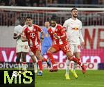 11.02.2026, Fussball DFB-Pokal 2025/2026, Viertelfinale, FC Bayern M�nchen - RB Leipzig, in der Allianz-Arena M�nchen. 
v.l. Castello Lukeba (RB Leipzig), Aleksandar Pavlovic (Bayern M�nchen) , Michael Olise (FC Bayern M�nchen) und Romulo (RB Leipzig) 

