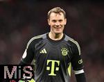 11.02.2026, Fussball DFB-Pokal 2025/2026, Viertelfinale, FC Bayern M�nchen - RB Leipzig, in der Allianz-Arena M�nchen. Torwart Manuel Neuer (FC Bayern M�nchen) lacht


