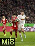 11.02.2026, Fussball DFB-Pokal 2025/2026, Viertelfinale, FC Bayern München - RB Leipzig, in der Allianz-Arena München. v.li: Luis Diaz (FC Bayern München) gegen Willi Orban (RB Leipzig) 