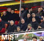 11.02.2026, Fussball DFB-Pokal 2025/2026, Viertelfinale, FC Bayern München - RB Leipzig, in der Allianz-Arena München. Ehrentribüne mit Michael Ballack (oben li), Trainer Julian Nagelsmann (Deutschland) 