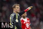 11.02.2026, Fussball DFB-Pokal 2025/2026, Viertelfinale, FC Bayern München - RB Leipzig, in der Allianz-Arena München. Torwart Manuel Neuer (FC Bayern München) nachdenklich 