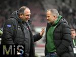 15.02.2026, Fussball 1. Bundesliga 2025/2026, 22.Spieltag, FC Augsburg - 1.FC Heidenheim, in der WWK-Arena Augsburg. v.l. Trainer Frank Schmidt (1. FC Heidenheim 1846) begr��t Trainer Manuel Baum (FC Augsburg) 
 


