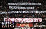 15.02.2026, Fussball 1. Bundesliga 2025/2026, 22.Spieltag, FC Augsburg - 1.FC Heidenheim, in der WWK-Arena Augsburg. Video Beweis abschaffen, dass fordern die Augsburger Fans mit duzenten Transparenten. 
 

