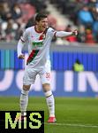 15.02.2026, Fussball 1. Bundesliga 2025/2026, 22.Spieltag, FC Augsburg - 1.FC Heidenheim, in der WWK-Arena Augsburg. Michael Gregoritsch (Augsburg) ist unzufrieden.
 


