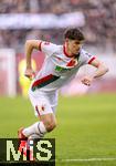 15.02.2026, Fussball 1. Bundesliga 2025/2026, 22.Spieltag, FC Augsburg - 1.FC Heidenheim, in der WWK-Arena Augsburg. Mert Kömür (FC Augsburg) 