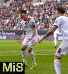 15.02.2026, Fussball 1. Bundesliga 2025/2026, 22.Spieltag, FC Augsburg - 1.FC Heidenheim, in der WWK-Arena Augsburg. Keven Schlotterbeck (FC Augsburg) wütend gegen ein en Kameraden.