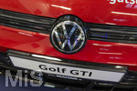 20.02.2026, Die Auto-Messe Münchner Auto Tage 2026 in München im Messegelände Riem. Staunen und Testen und Kaufen, Autohändler zeigen ihre neuesten Modelle.  Hier der Messestand von VW mit dem Golf GTI