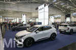 20.02.2026, Die Auto-Messe Münchner Auto Tage 2026 in München im Messegelände Riem. Staunen und Testen und Kaufen, Autohändler zeigen ihre neuesten Modelle. Hier der Messestand von KIA Motors  