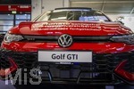 20.02.2026, Die Auto-Messe Münchner Auto Tage 2026 in München im Messegelände Riem. Staunen und Testen und Kaufen, Autohändler zeigen ihre neuesten Modelle.  Hier der Messestand von VW mit dem Golf GTI 